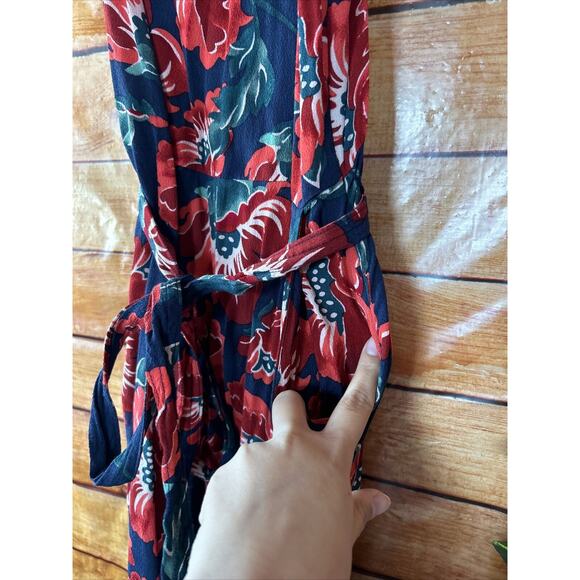 Chelsea28 Floral Wrap Midi Dress With Pockets Size Small - Picture 2 of 7